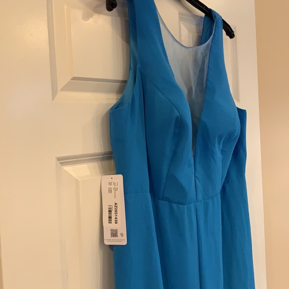 Formal gown - Picture 4 of 7